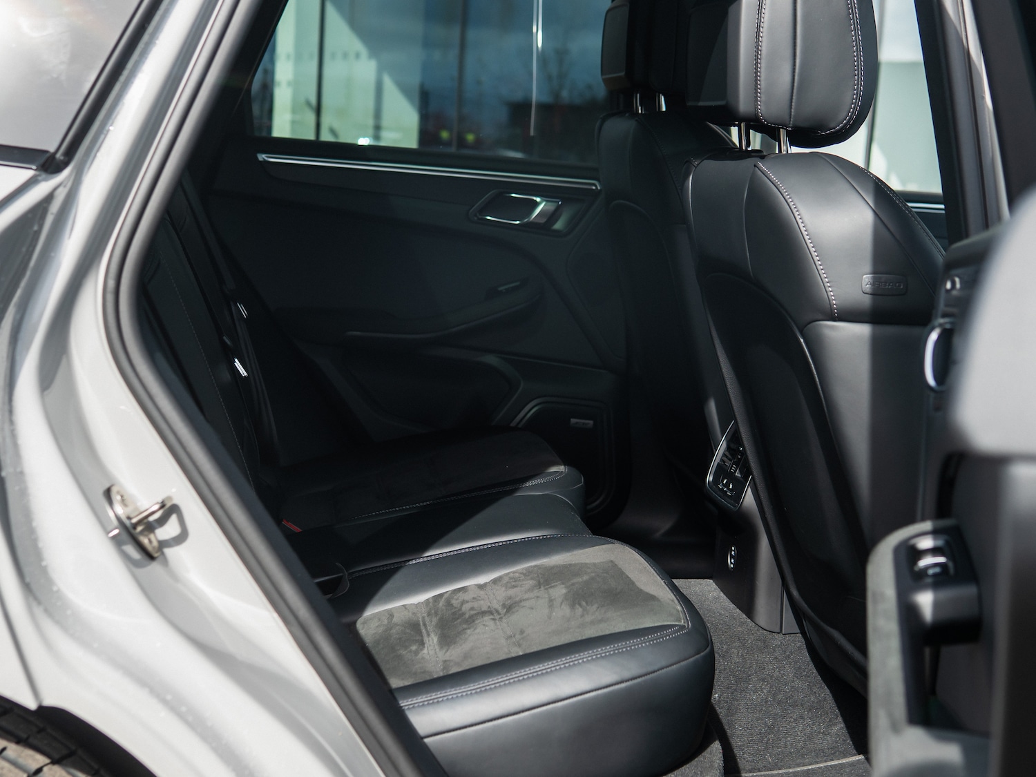 Used Porsche Macan 2023 for sale - 78029707: Photo 38