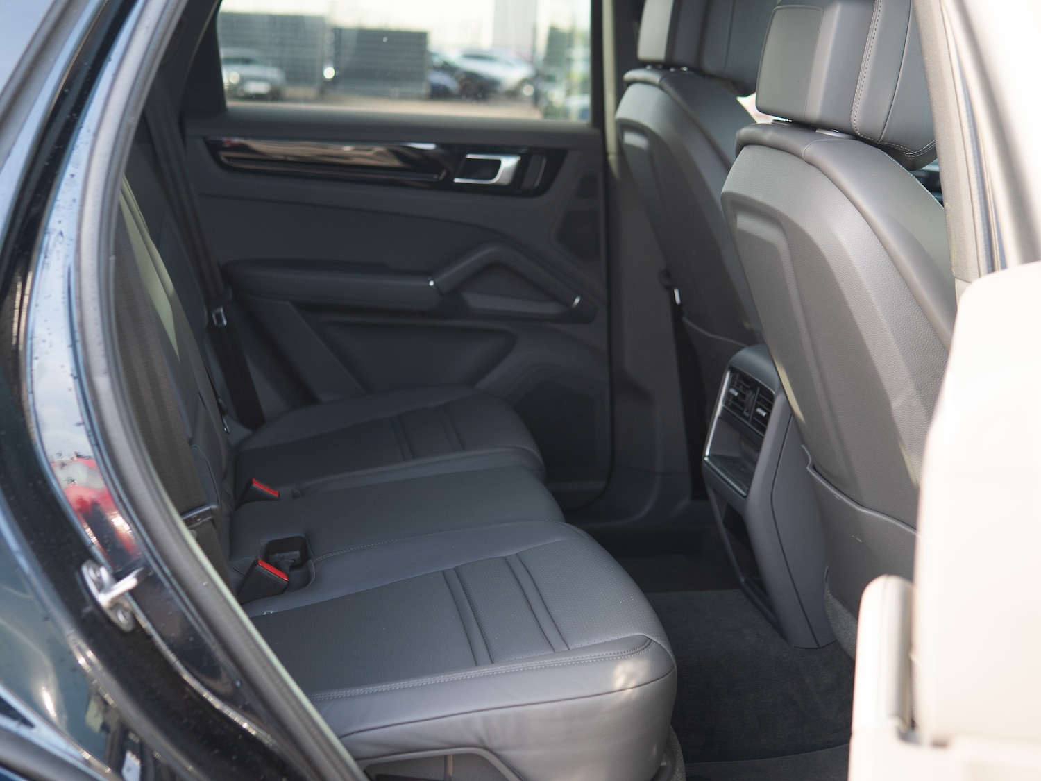 Used Porsche Cayenne 2021 for sale - 76739716: Photo 34