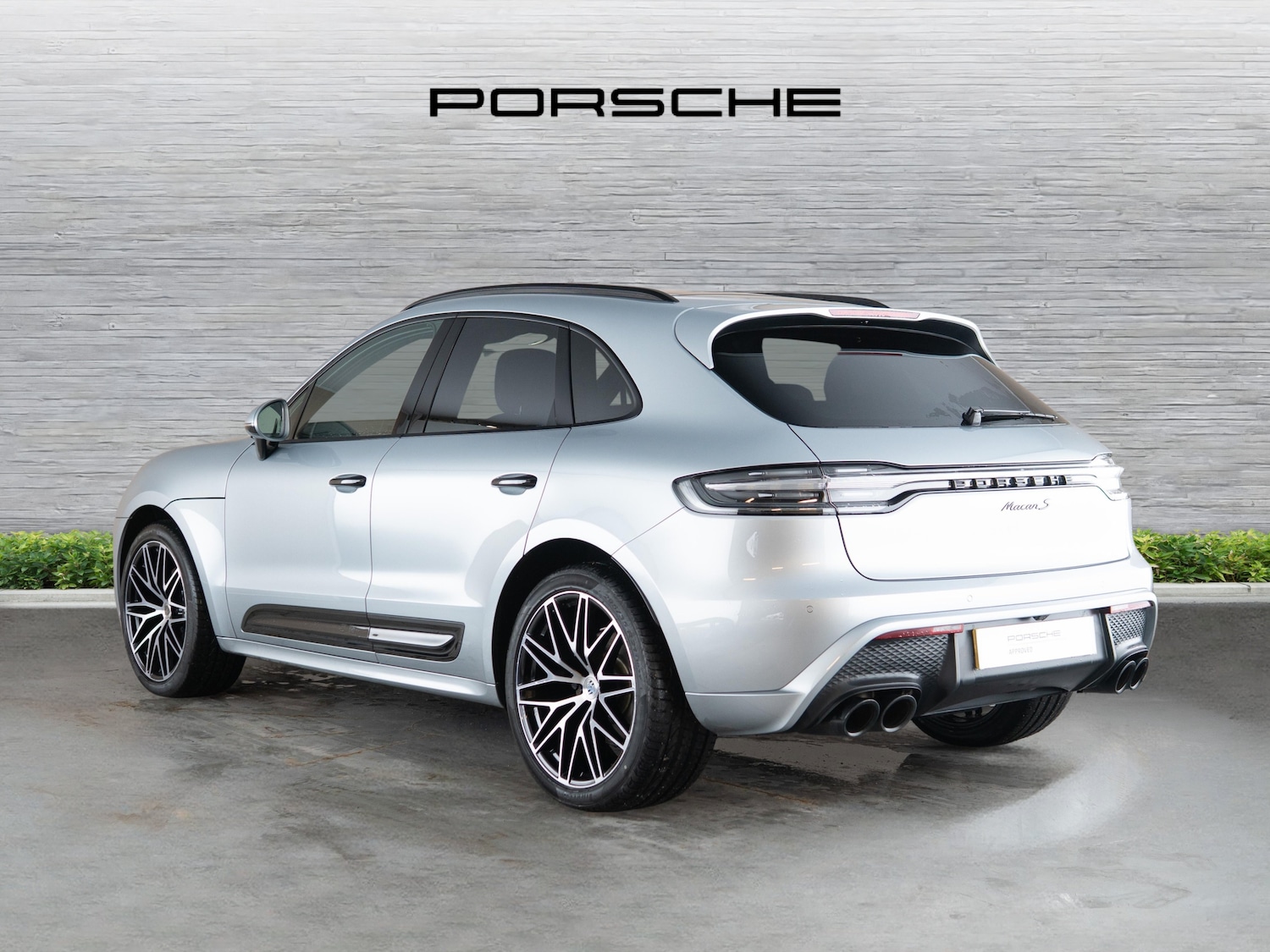 Used Porsche Macan 2022 for sale - 77382214: Photo 2
