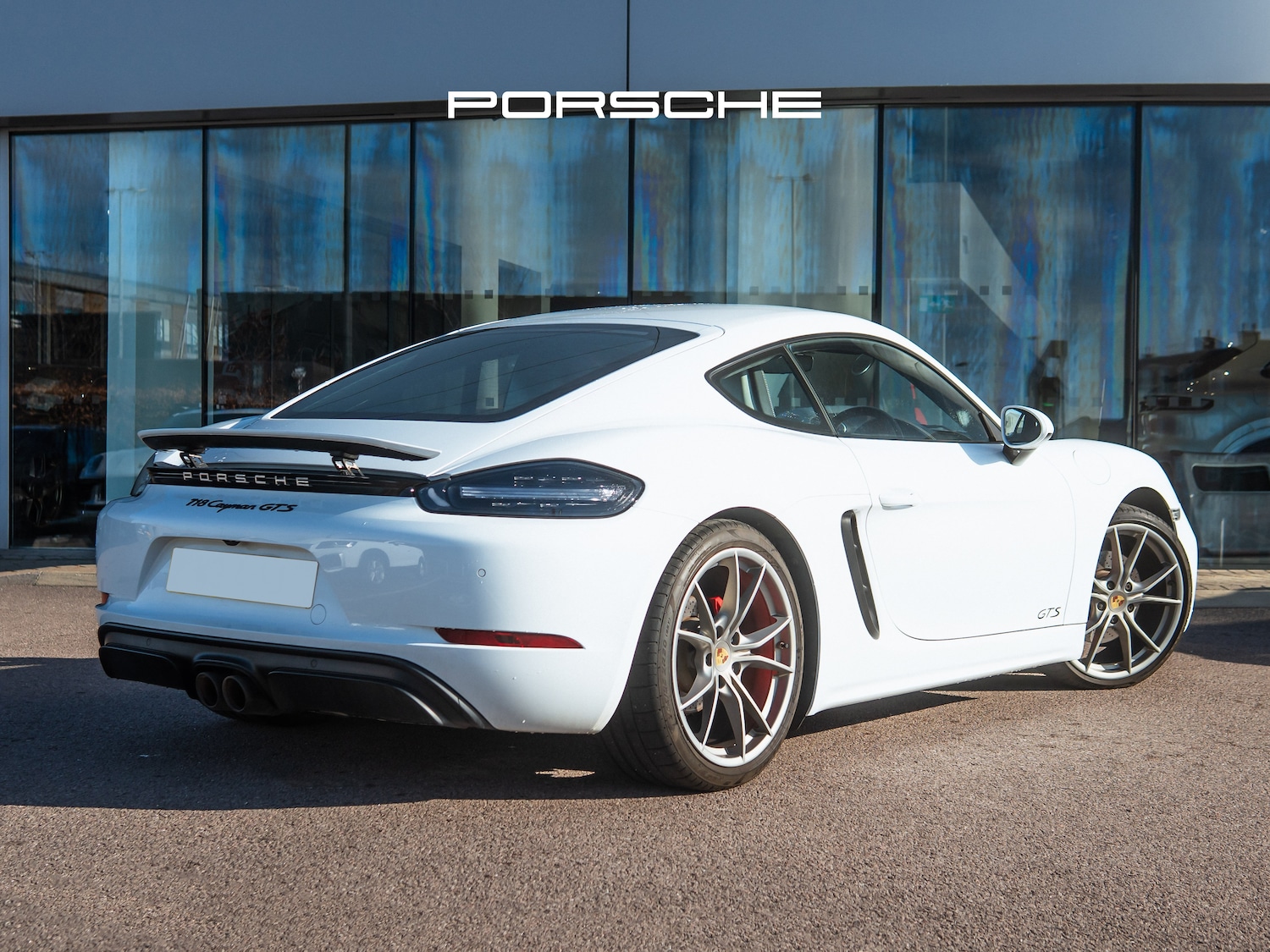Used Porsche 718 Cayman 2019 for sale - 78153393: Photo 2