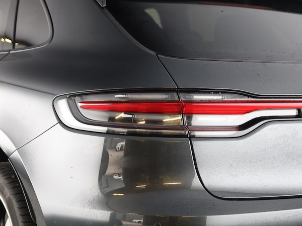 Used Porsche Macan 2023 for sale - 75947093: Photo 18