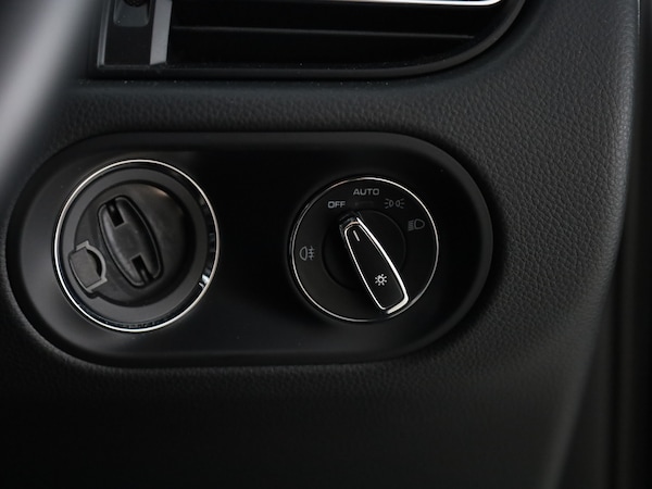Used Porsche Macan 2023 for sale - 75947093: Photo 26