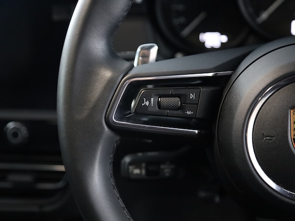 Used Porsche Macan 2023 for sale - 75947093: Photo 27
