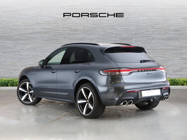 Used Porsche Macan 2023 for sale - 75947093: Photo 2