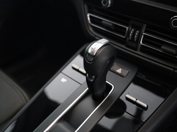 Used Porsche Macan 2023 for sale - 75947093: Photo 38