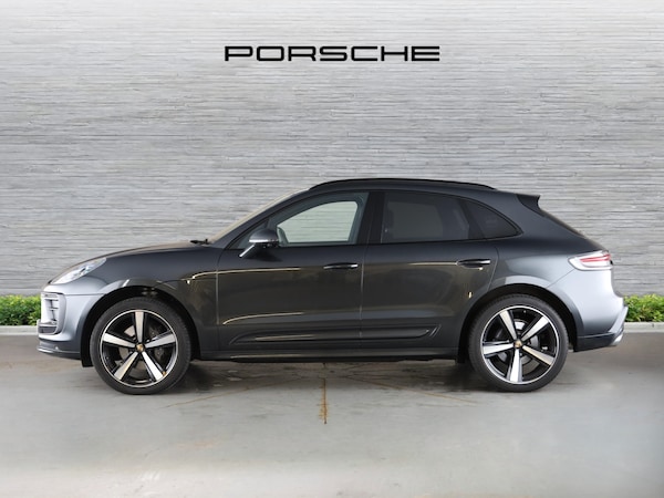 Used Porsche Macan 2023 for sale - 75947093: Photo 3