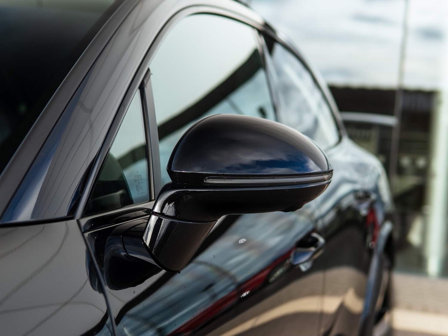 Used Porsche Macan 2025 for sale - 77654393: Photo 33