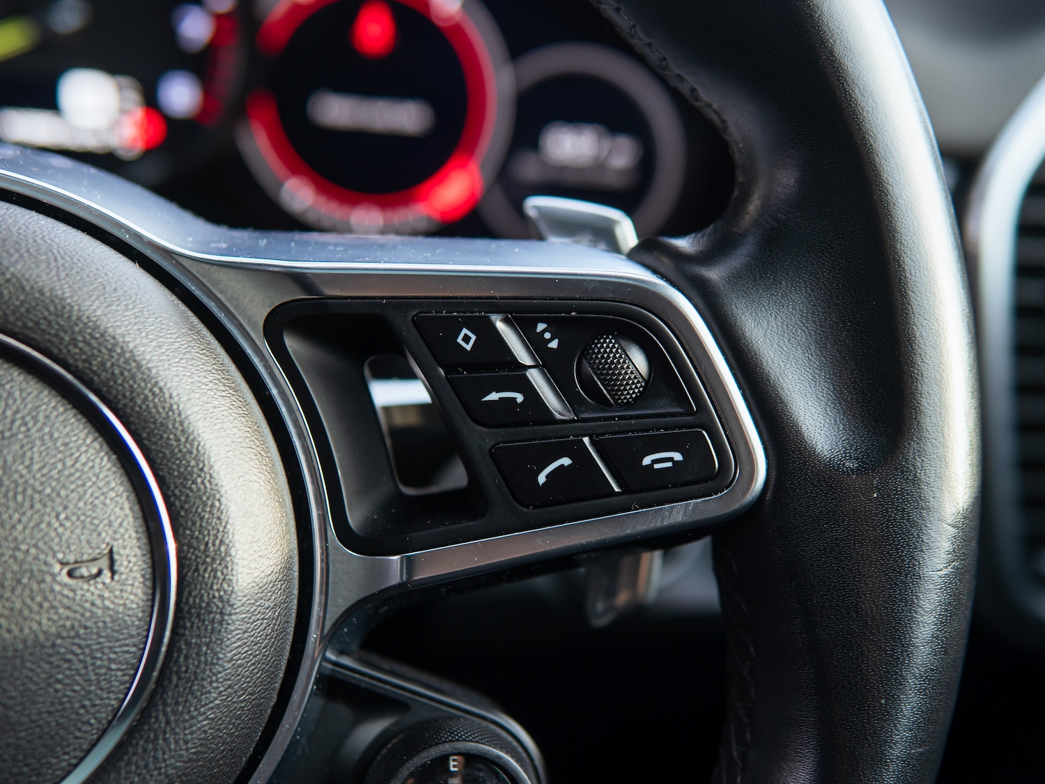 Used Porsche Cayenne 2019 for sale - 77654391: Photo 33