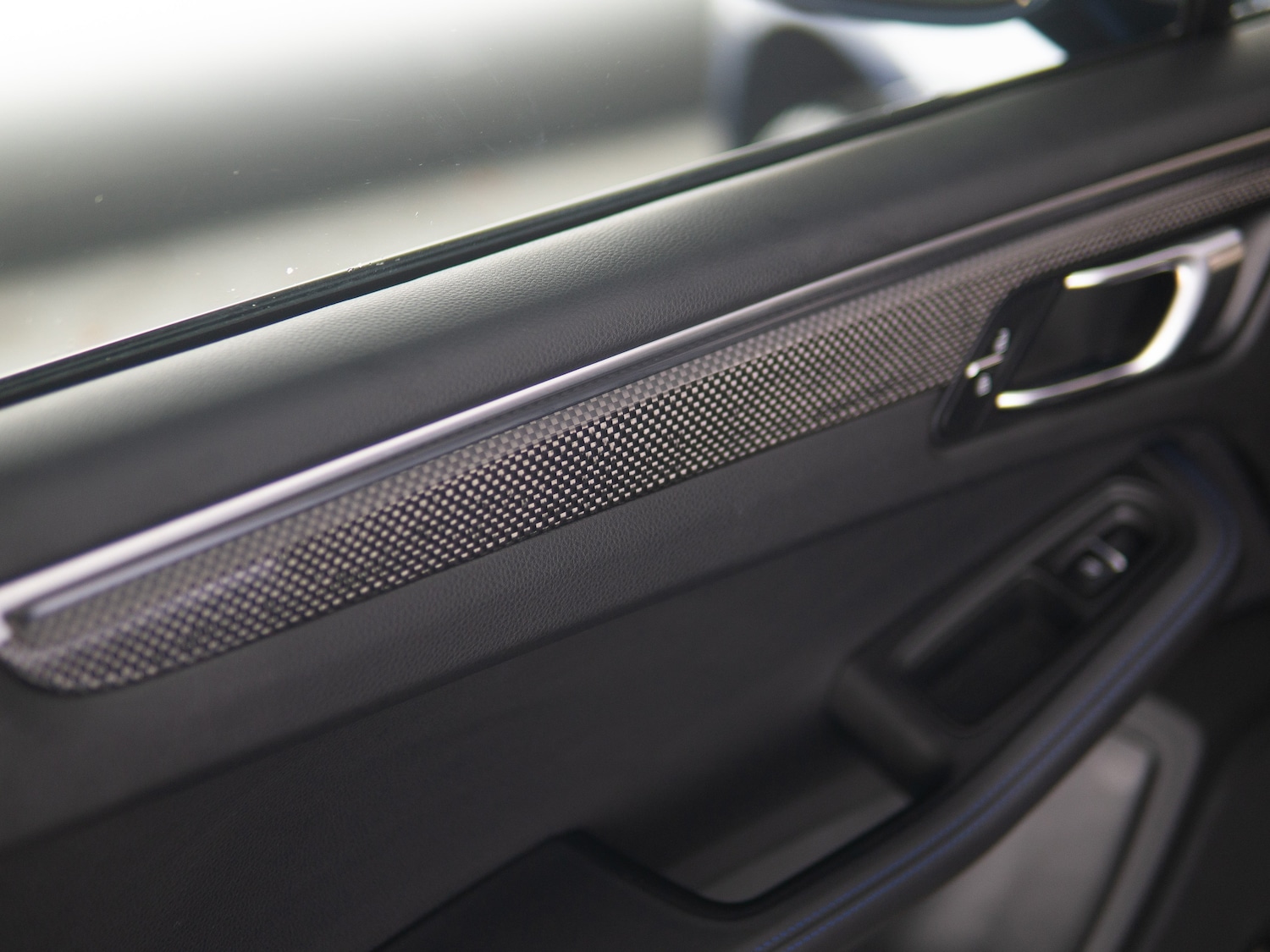 Used Porsche Macan 2023 for sale - 77408832: Photo 11