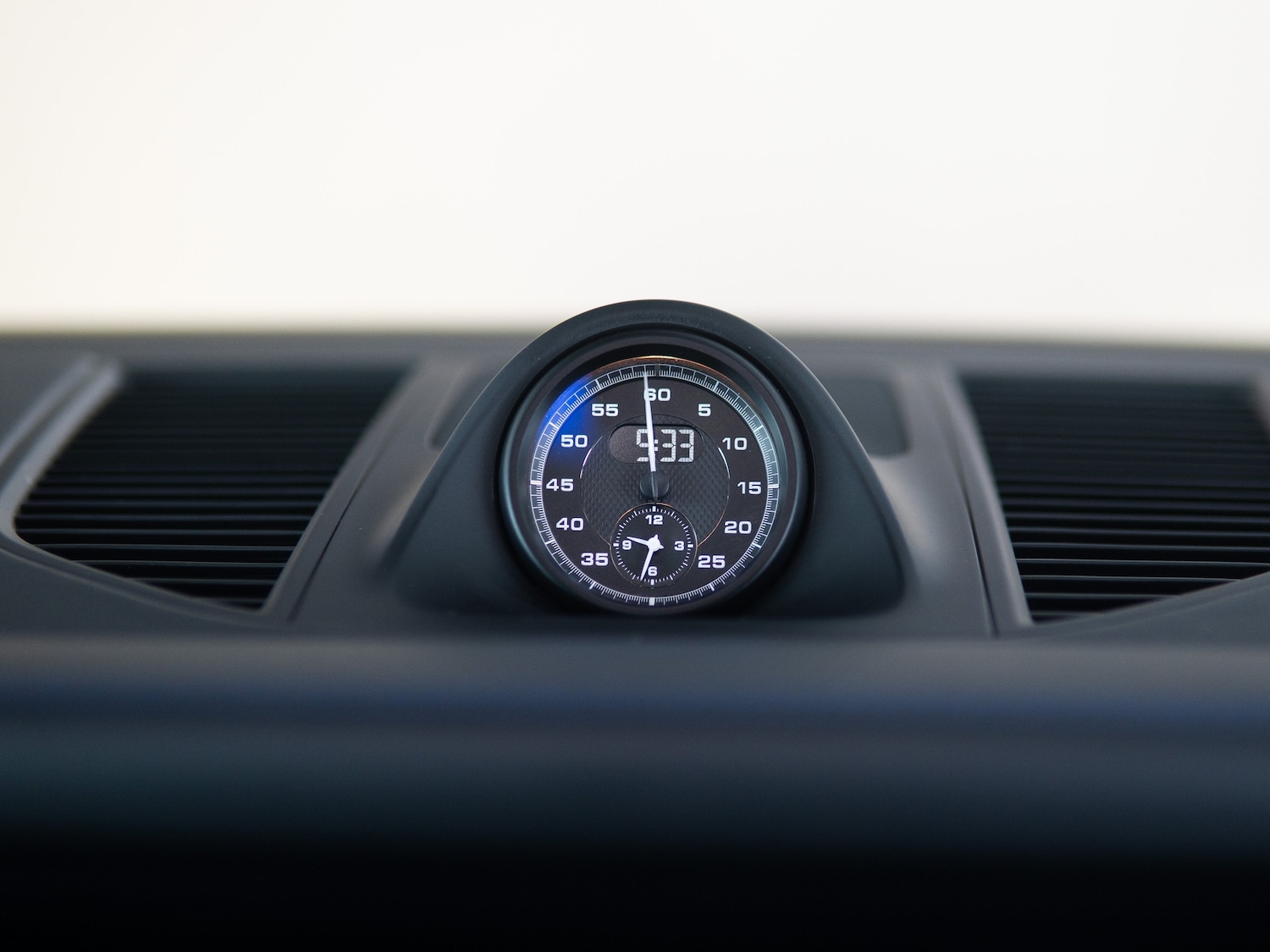 Used Porsche Macan 2023 for sale - 77408832: Photo 12