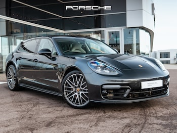 Used Porsche Panamera 2022 for sale - 76546019: Photo