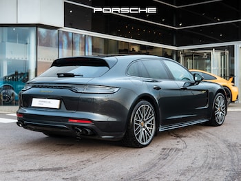 Used Porsche Panamera 2022 for sale - 76546019: Photo