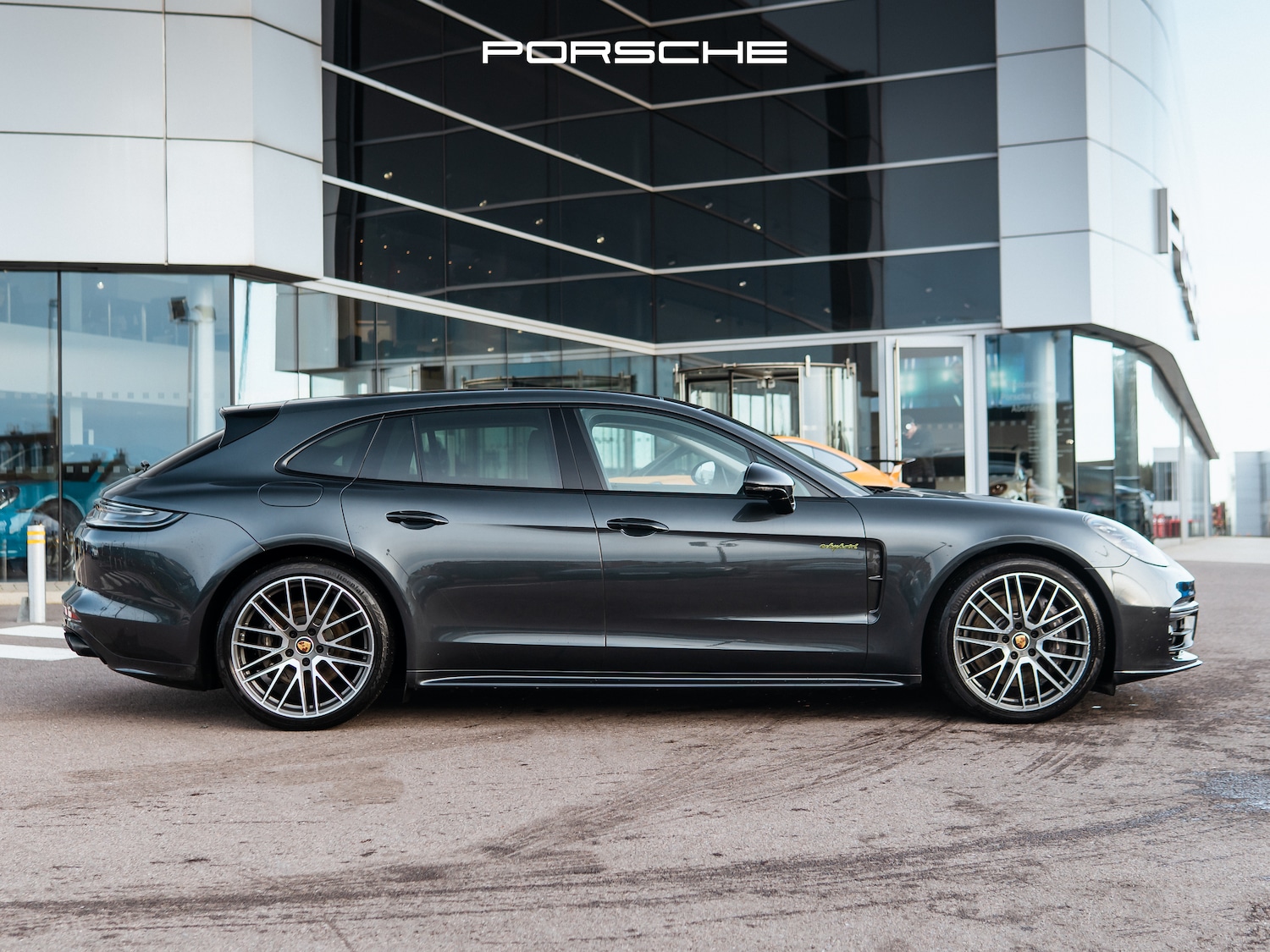 Used Porsche Panamera 2022 for sale - 76546019: Photo 3