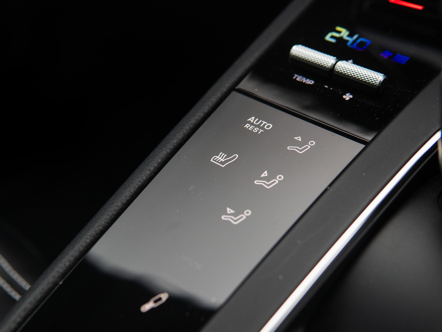 Used Porsche Macan 2024 for sale - 77989779: Photo 22