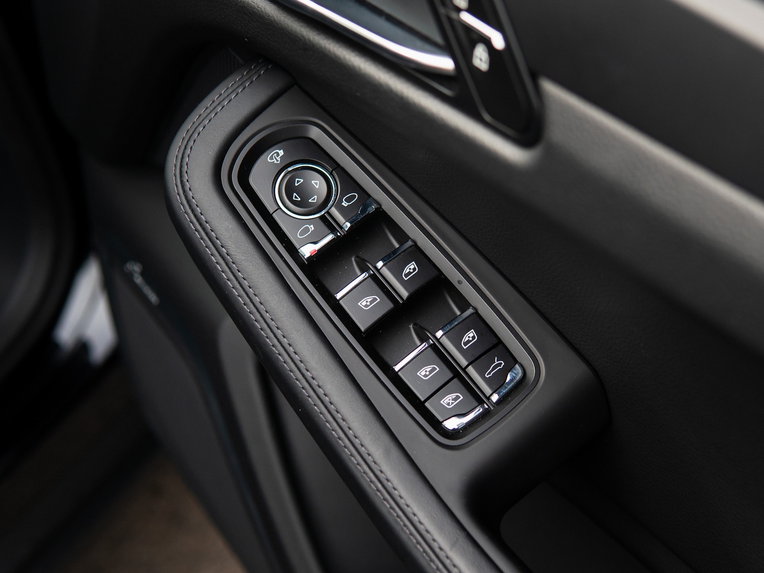 Used Porsche Macan 2024 for sale - 77989779: Photo 28