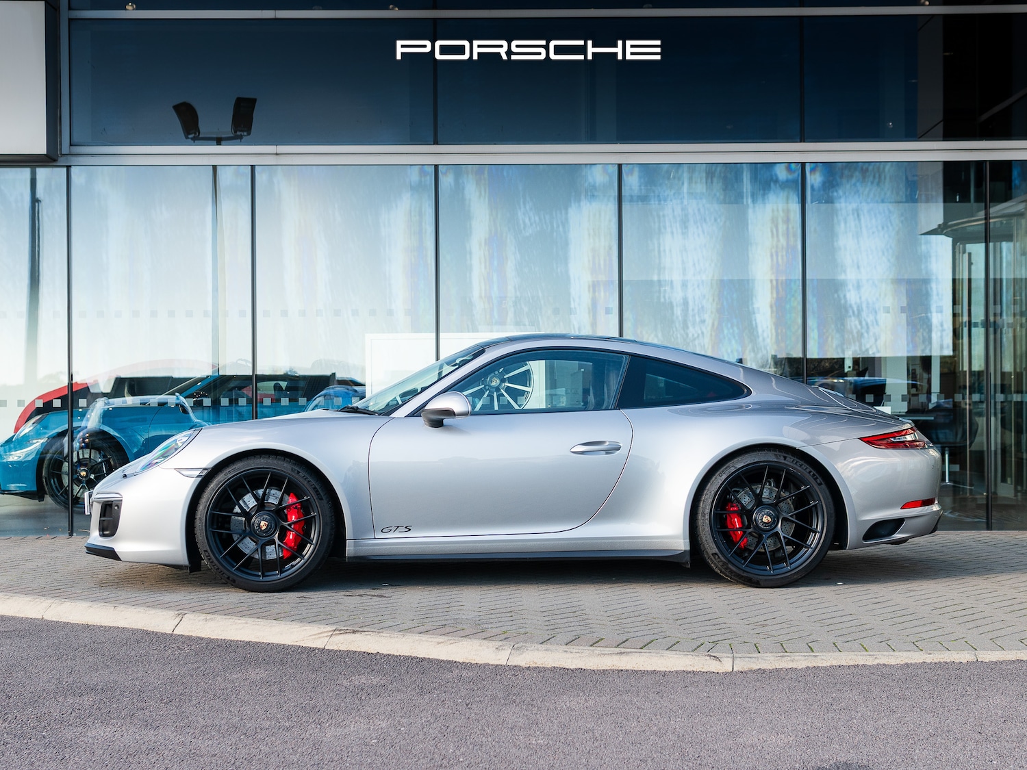 Used Porsche 911 2017 for sale - 76355987: Photo 4