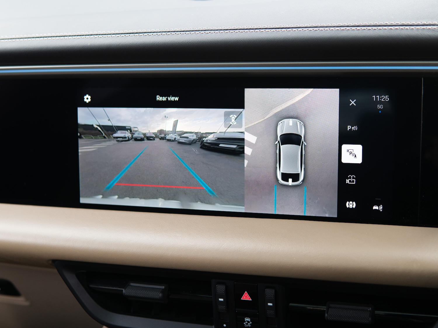 Used Porsche Macan 2024 for sale - 76767912: Photo 12