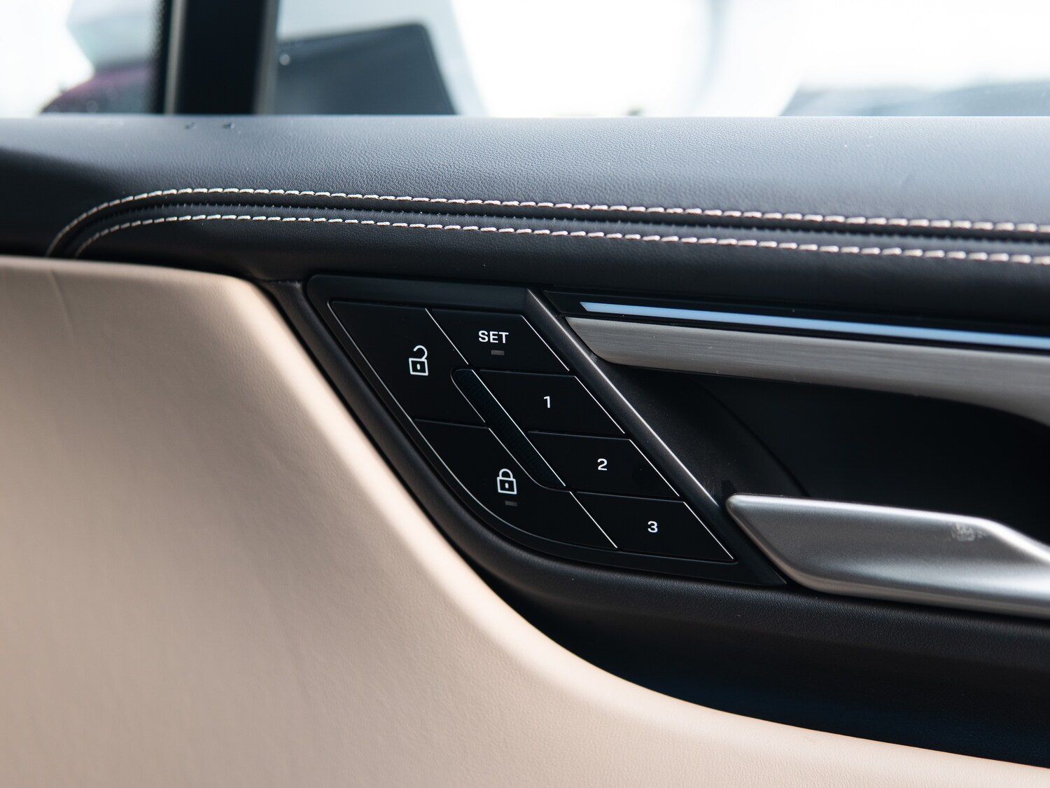 Used Porsche Macan 2024 for sale - 76767912: Photo 28