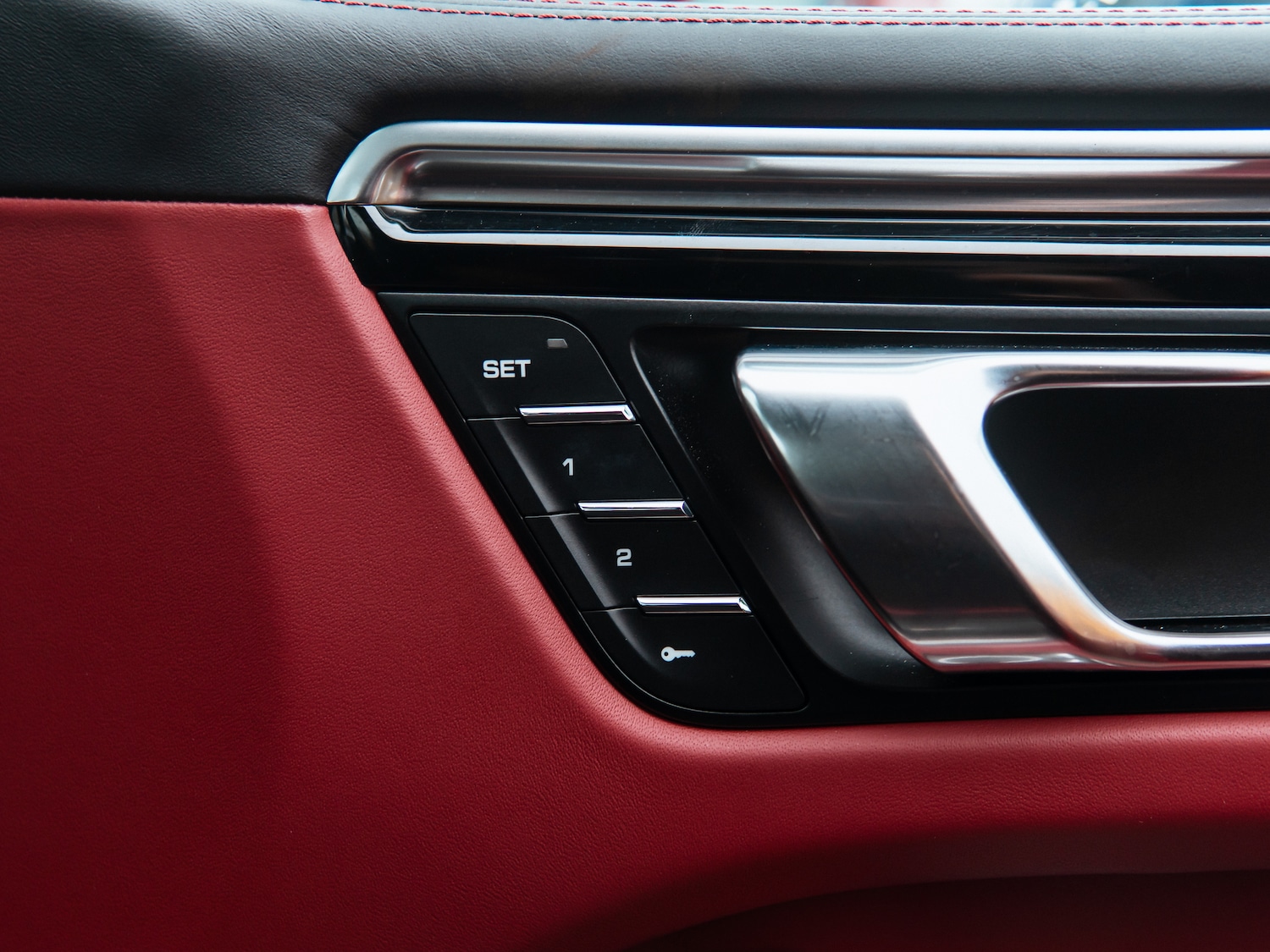 Used Porsche Macan 2024 for sale - 77494113: Photo 15