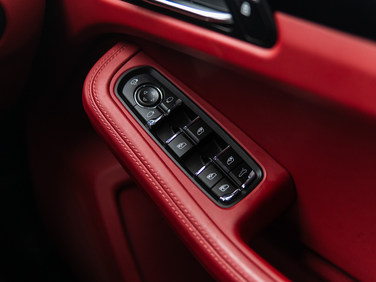 Used Porsche Macan 2024 for sale - 77494113: Photo 21