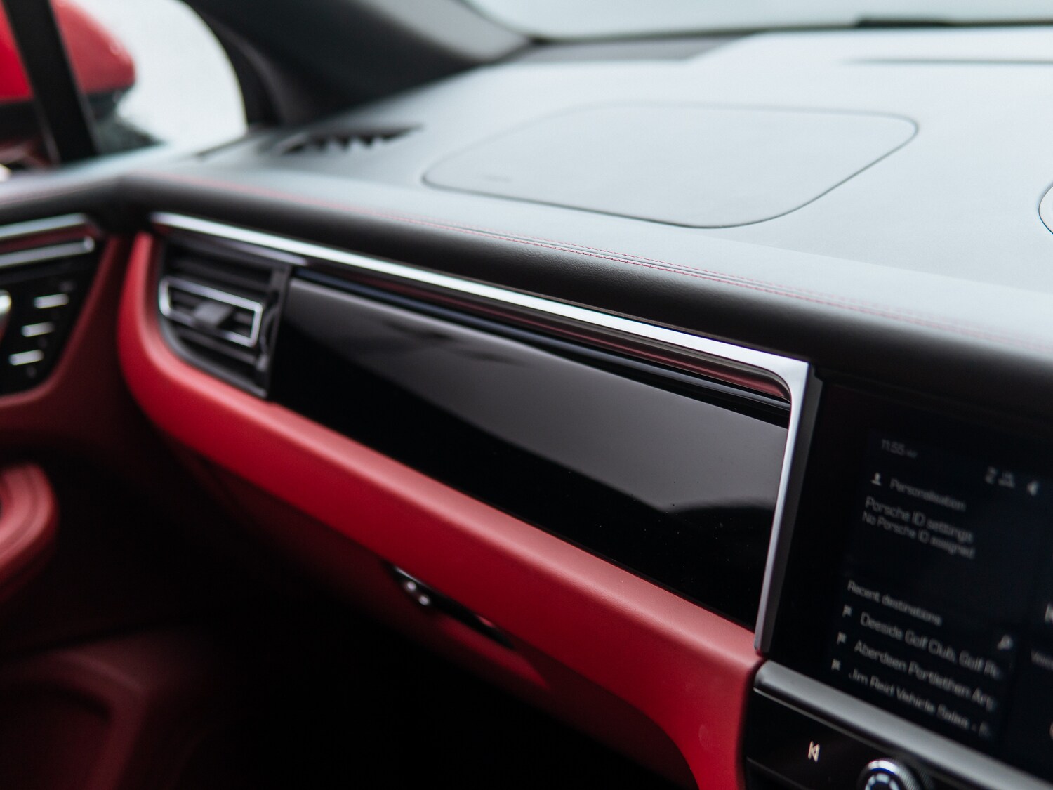 Used Porsche Macan 2024 for sale - 77494113: Photo 31