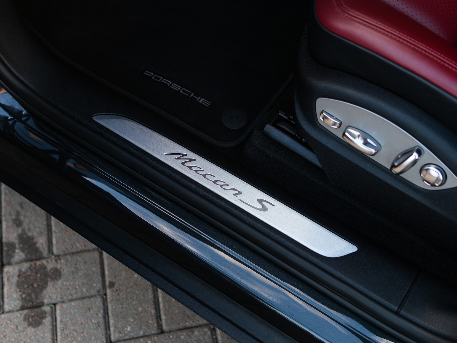 Used Porsche Macan 2023 for sale - 76355988: Photo 28