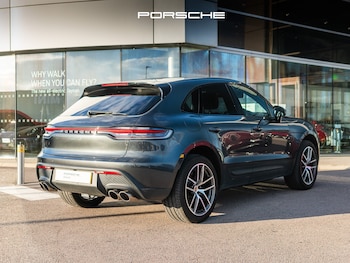 Used Porsche Macan 2023 for sale - 76355988: Photo