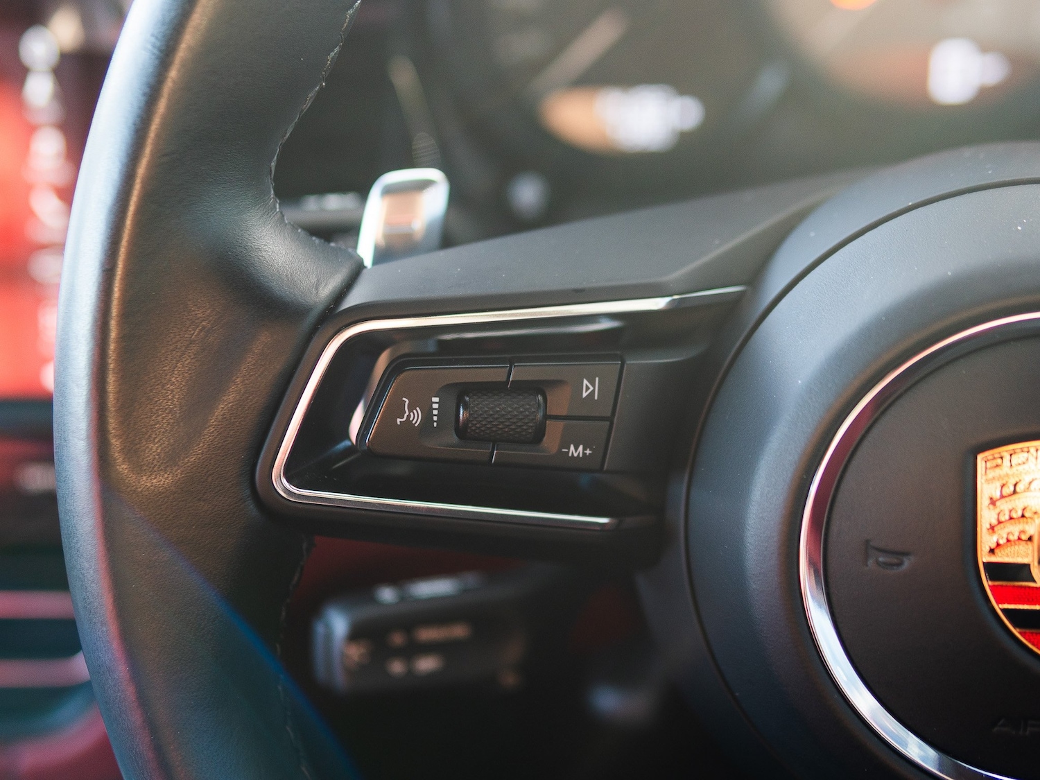 Used Porsche Macan 2023 for sale - 76355988: Photo 35