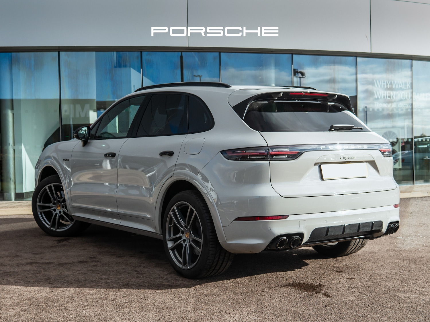 Used Porsche Cayenne 2022 for sale - 77919271: Photo 2