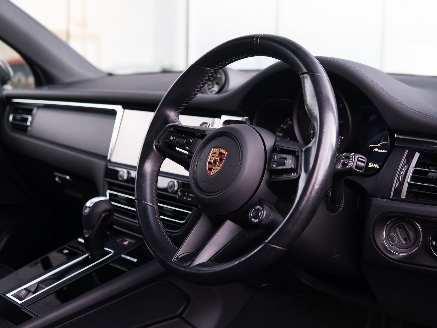 Used Porsche Macan 2022 for sale - 76469144: Photo 33