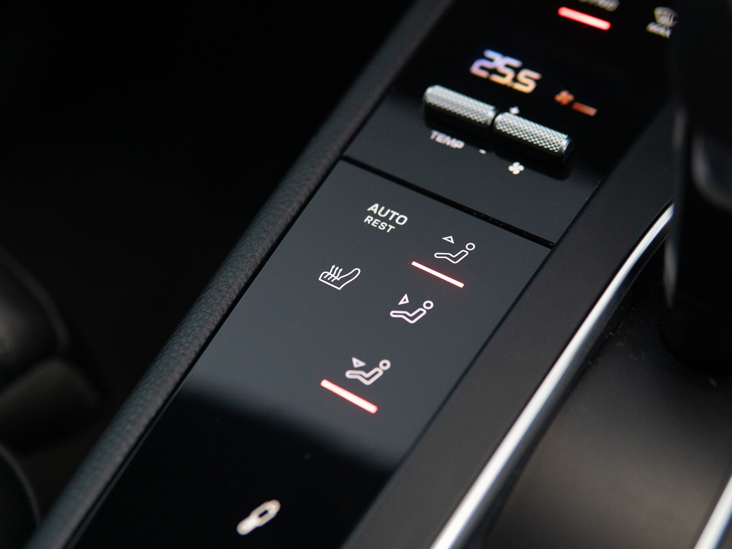 Used Porsche Macan 2023 for sale - 77026603: Photo 15