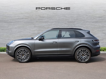 Used Porsche Cayenne 2024 for sale - 75037202: Photo