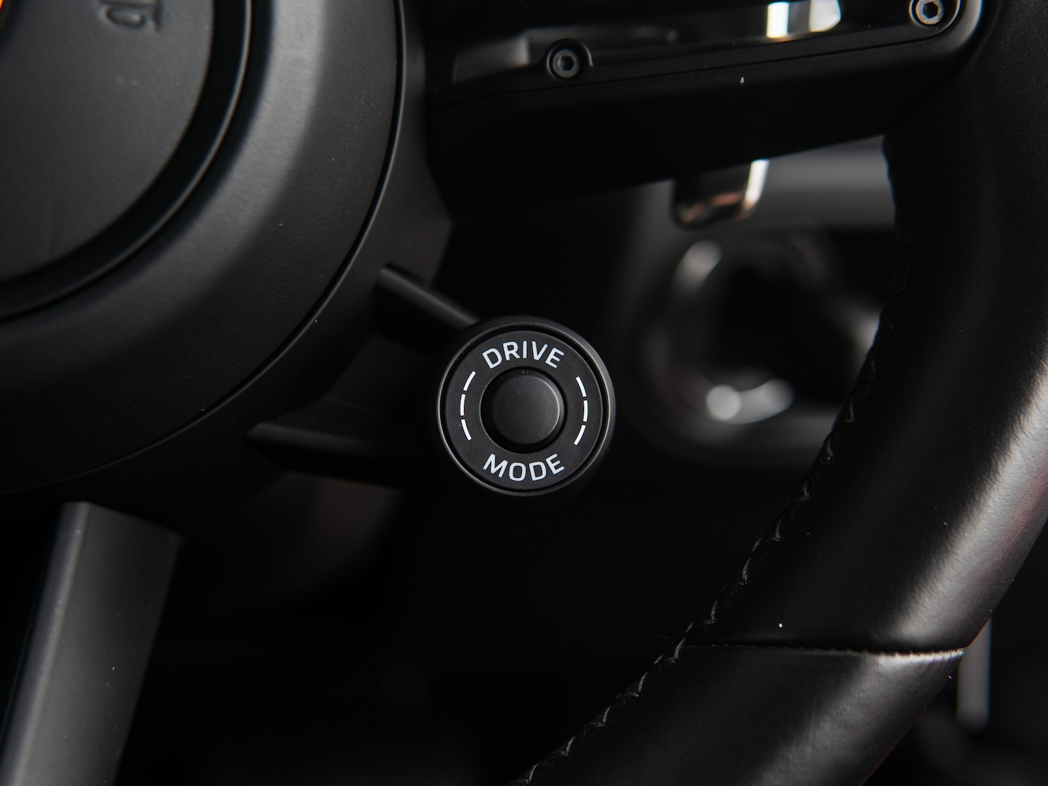 Used Porsche Macan 2023 for sale - 78123907: Photo 25