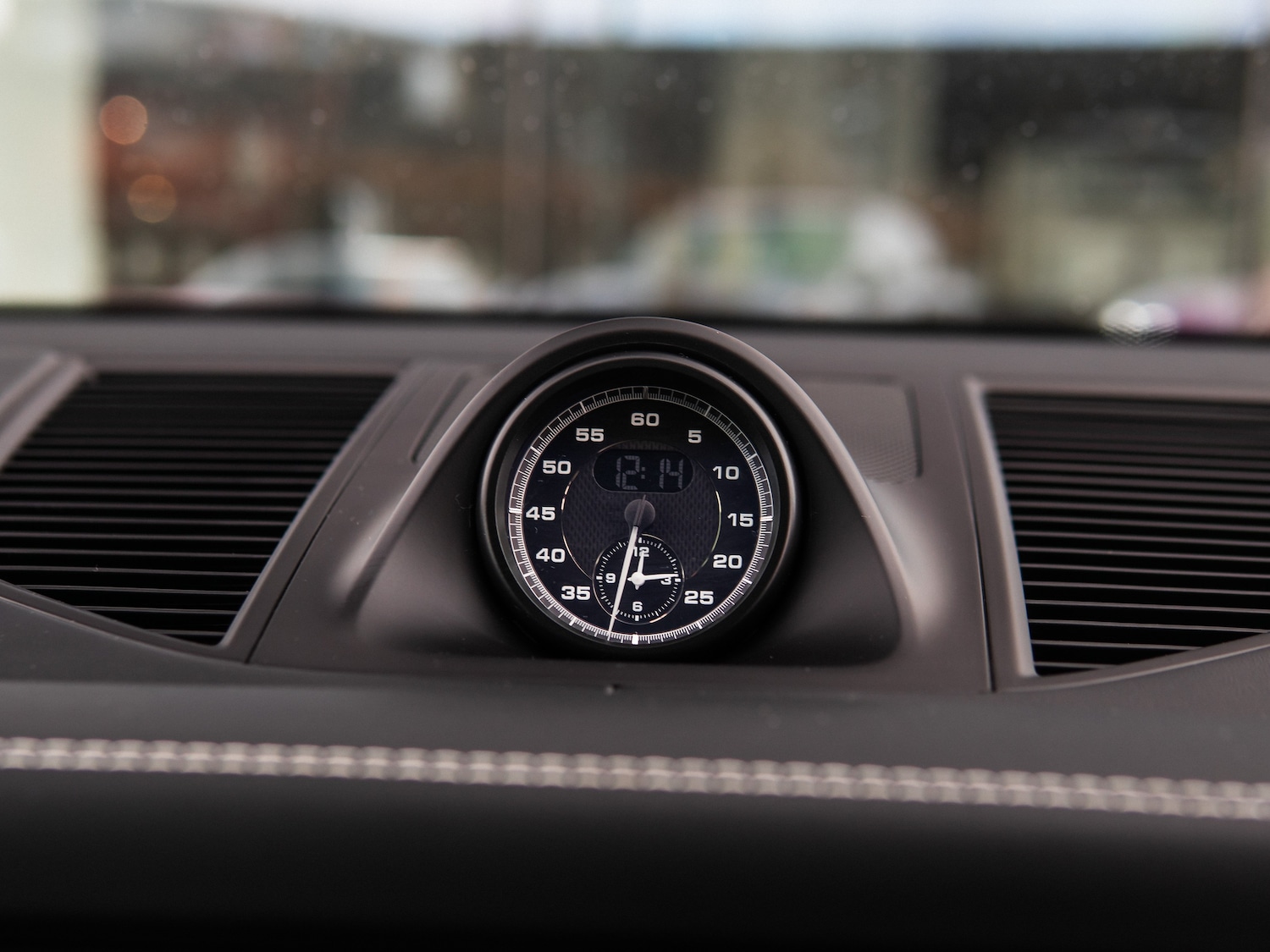 Used Porsche Macan 2023 for sale - 78123907: Photo 8