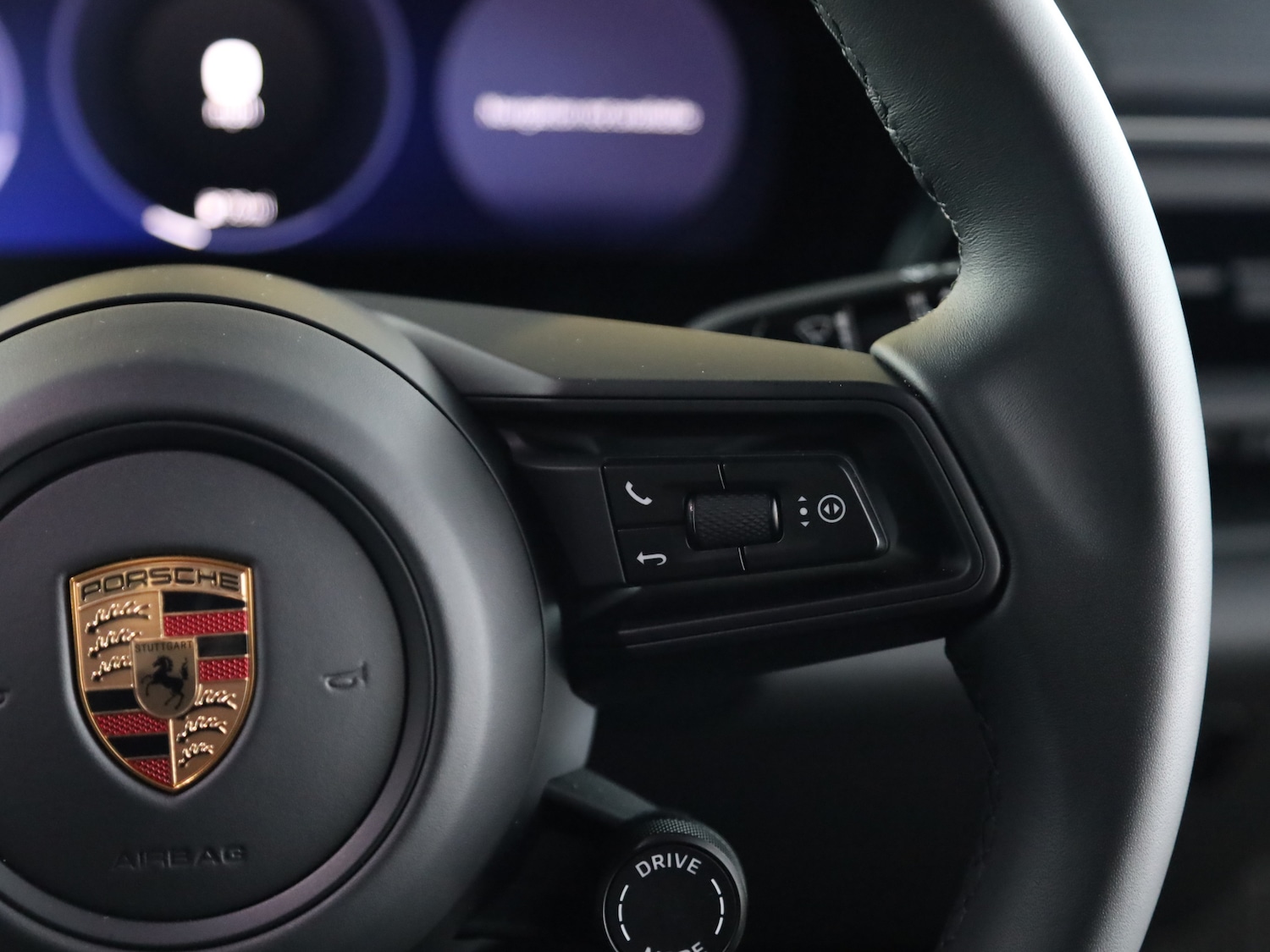 Used Porsche Macan 2025 for sale - 76653789: Photo 22