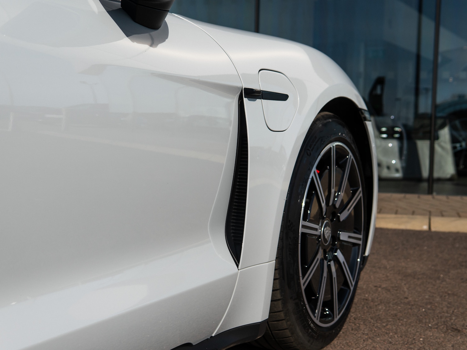 Used Porsche Taycan 2023 for sale - 77966631: Photo 13