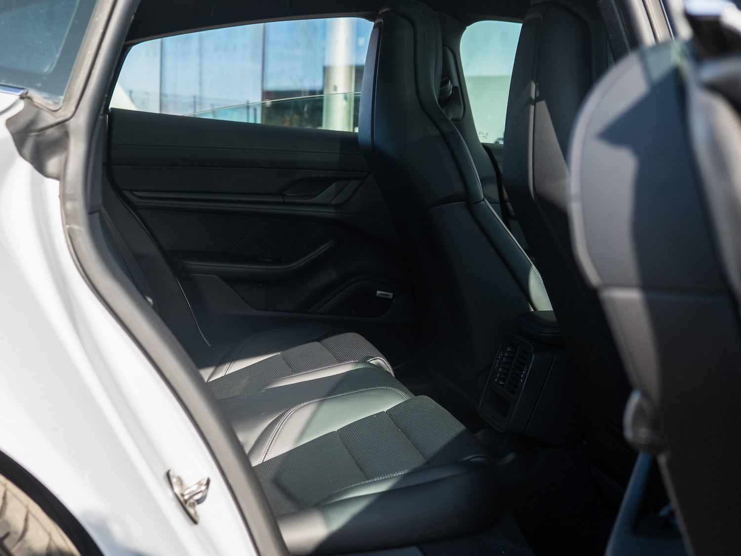 Used Porsche Taycan 2023 for sale - 77966631: Photo 16