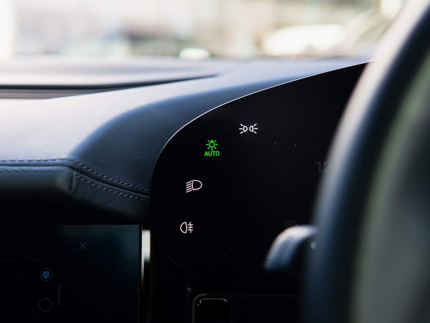 Used Porsche Taycan 2023 for sale - 77966631: Photo 31