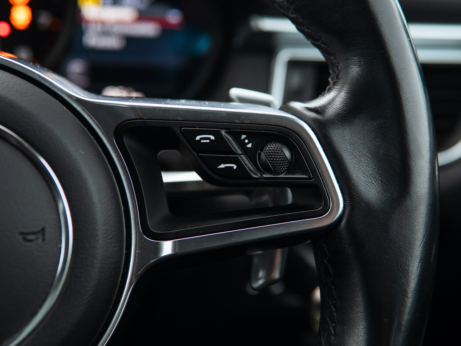 Used Porsche Macan 2018 for sale - 76481269: Photo 16