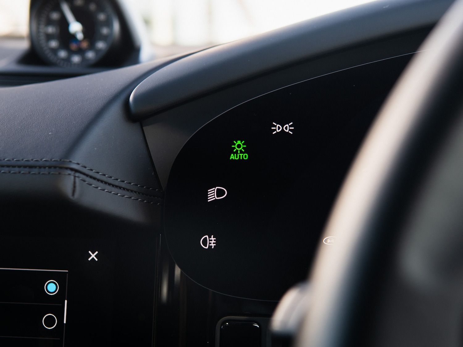 Used Porsche Taycan 2023 for sale - 77966630: Photo 15