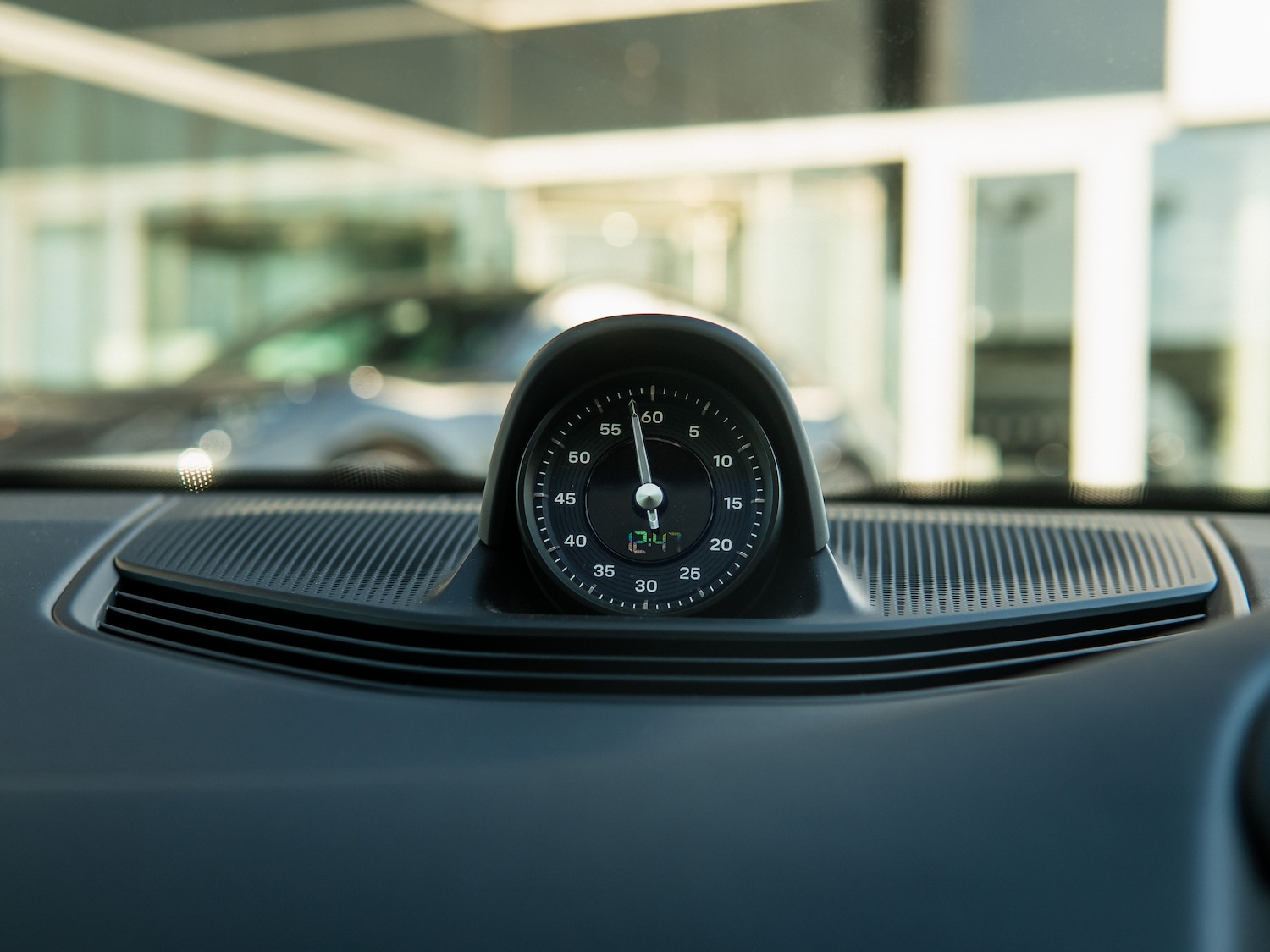 Used Porsche Taycan 2023 for sale - 77966630: Photo 8