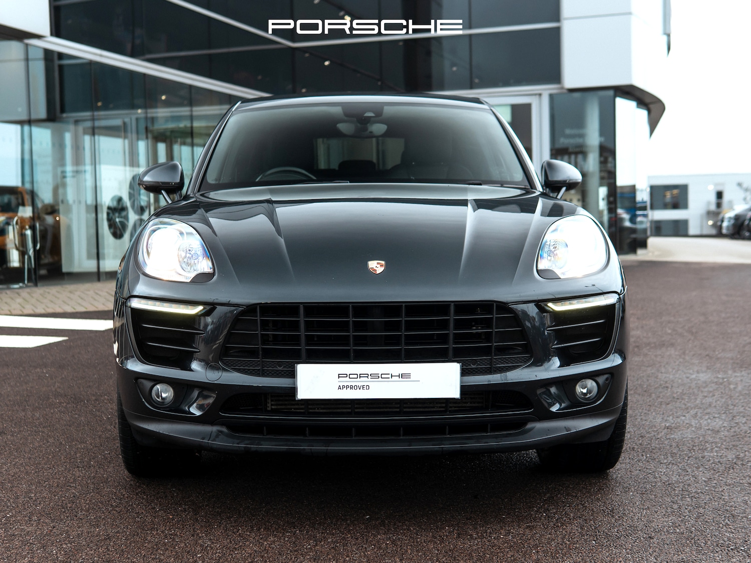 Used Porsche Macan 2017 for sale - 76469142: Photo 4