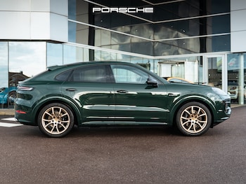 Used Porsche Cayenne 2024 for sale - 76546009: Photo