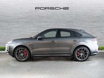 Used Porsche Cayenne 2024 for sale - 77026606: Photo