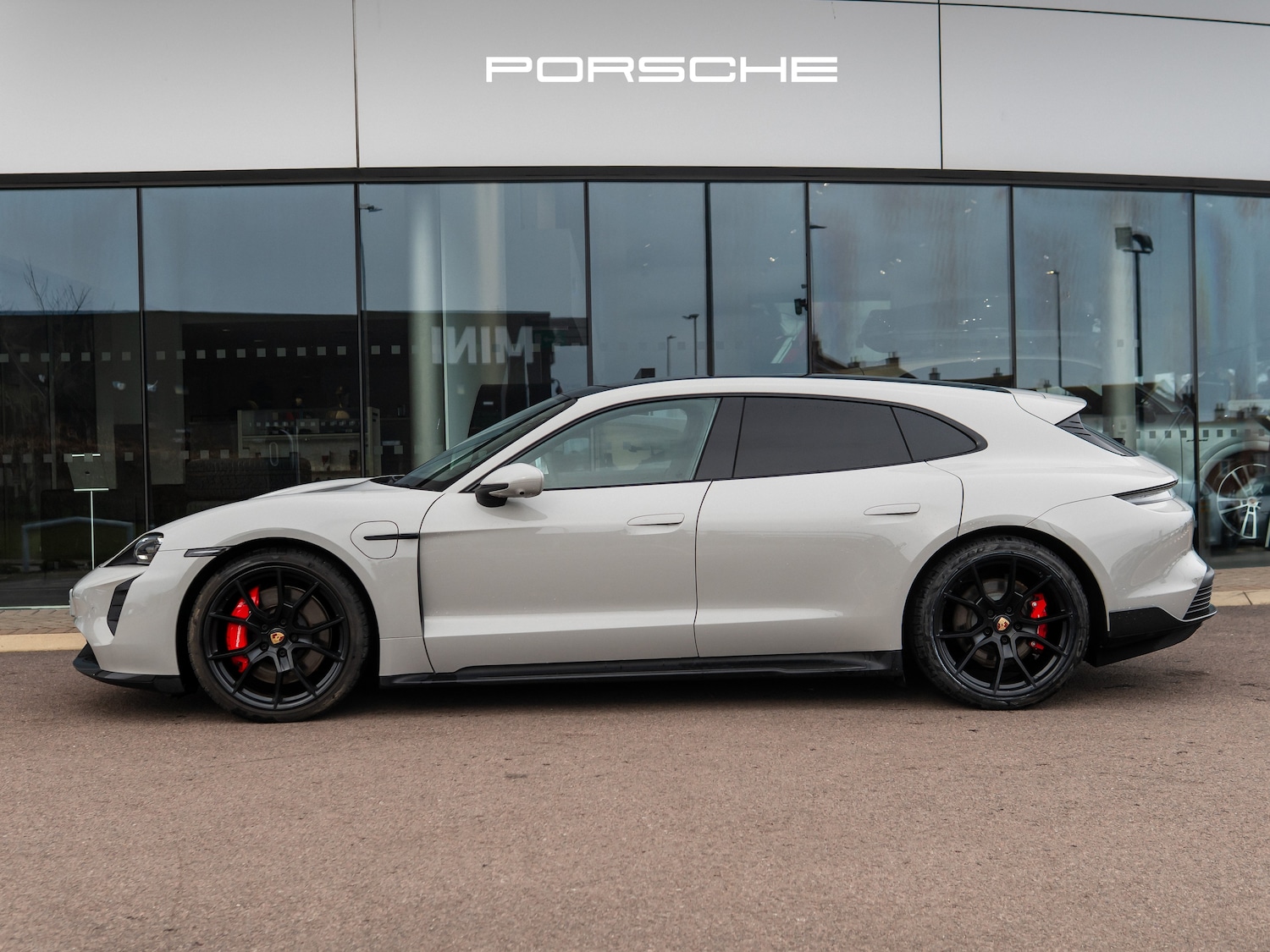 Used Porsche Taycan 2022 for sale - 78044912: Photo 3