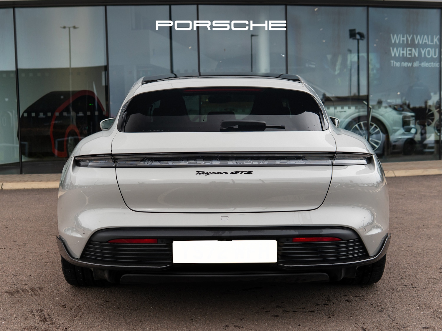 Used Porsche Taycan 2022 for sale - 78044912: Photo 5