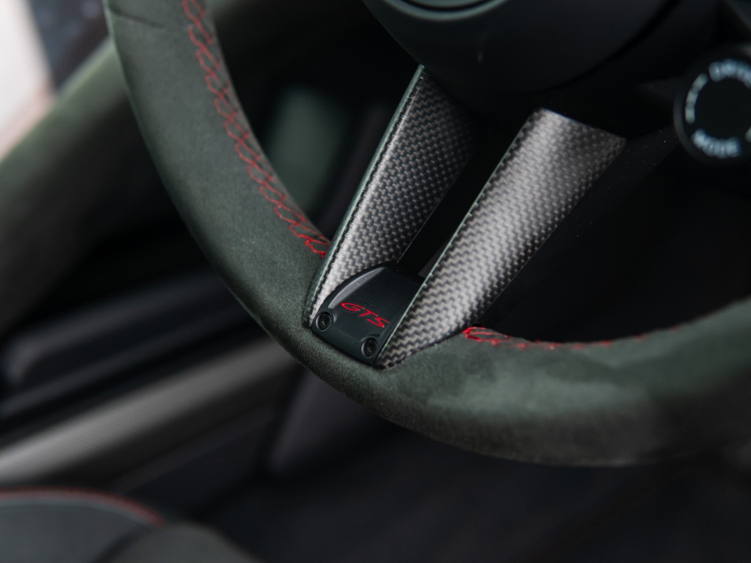 Used Porsche Taycan 2022 for sale - 78044912: Photo 8