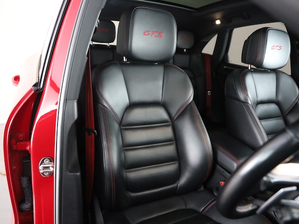 Used Porsche Macan 2017 for sale - 76038464: Photo 32
