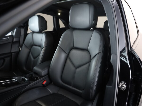 Used Porsche Macan 2022 for sale - 75585868: Photo 11