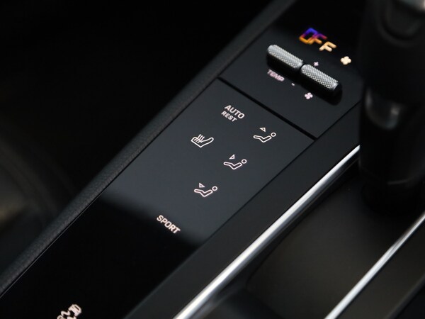 Used Porsche Macan 2022 for sale - 75585868: Photo 30